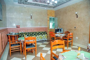 Termasuk sarapan Eropah setiap hari 