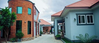 MARONA CITY HOTEL