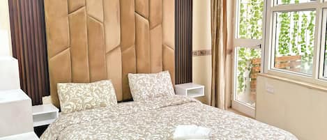 1 bedroom, WiFi, bed sheets