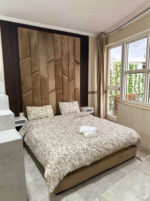 1 bedroom, WiFi, bed sheets