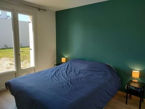 Room - Maison pour 6 proche bourg jardin (ARZON)