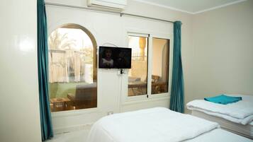 2 makuuhuonetta, silitysrauta/-lauta, Wi-Fi, vuodevaatteet