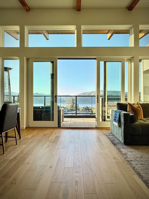 TV connectée, cheminée