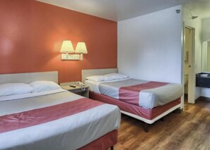 Free WiFi, bed sheets - Cumberland Inn By Oyo New Cumberland/Hershey South (Camp Hill)