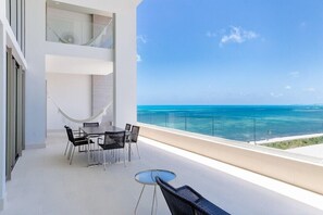 Deluxe Penthouse, Beach View | Terrace/patio