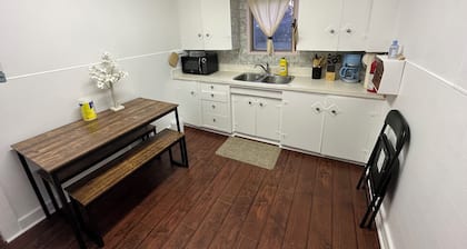 Cozy little house with huge yard