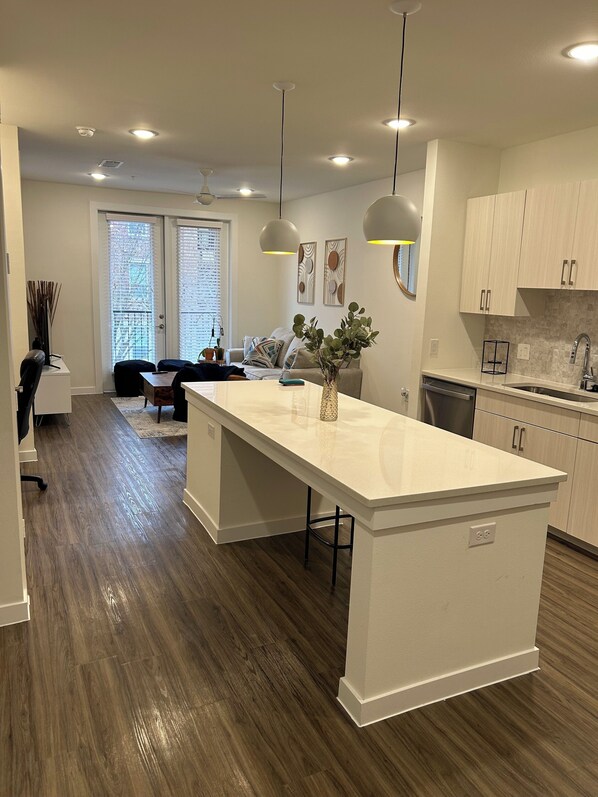 Interior - Modern 1BR - Steps from Sundance Sq & Minutes from Dickies Arena and ATT Stadium (Fort Worth)