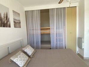 1 quarto