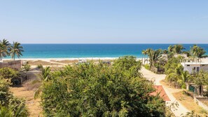 Exterior - EssentialPXM Arkitainer ResidentialLofts (Brisas de Zicatela)