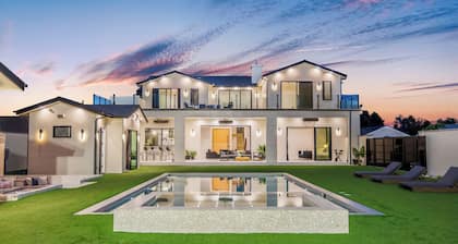 Villa Califa - Resort-style Living w/ Private Pool, Spa & Theater
