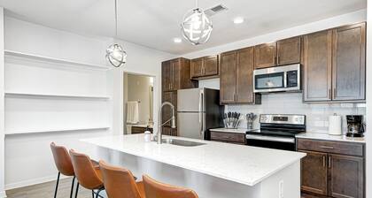 Comfy Cozy - 2King bed/2bth Fishers