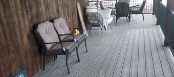 Newly renovated 5 bedroom pet friendly house in Keuka NY. First floor ensuite
