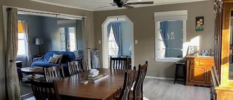 تناول الطعام