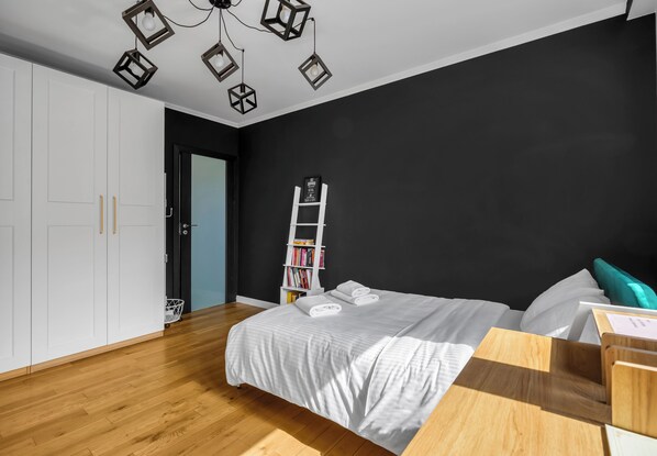 2 chambres, fer et planche à repasser, Wi-Fi, literie fournie