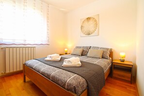 2 chambres, accès à Internet