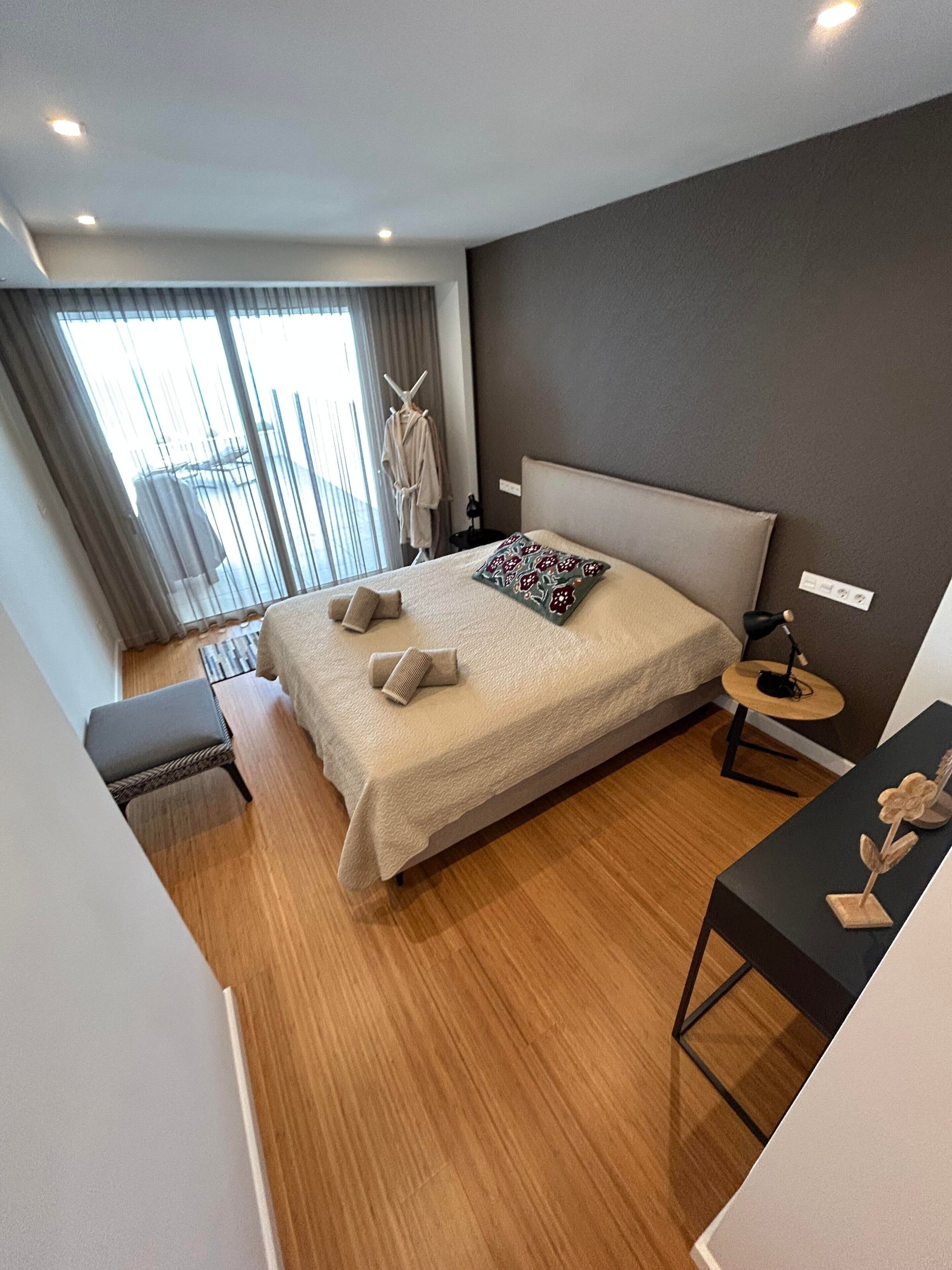 3 多间卧室、熨斗/熨衣板、免费 WiFi、床单