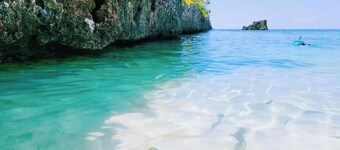 Fully equipped 2 bed unit 800Ft from world renowned West Bay Beach, Roatan