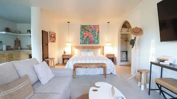 3 habitaciones, tabla de planchar con plancha, wifi y ropa de cama