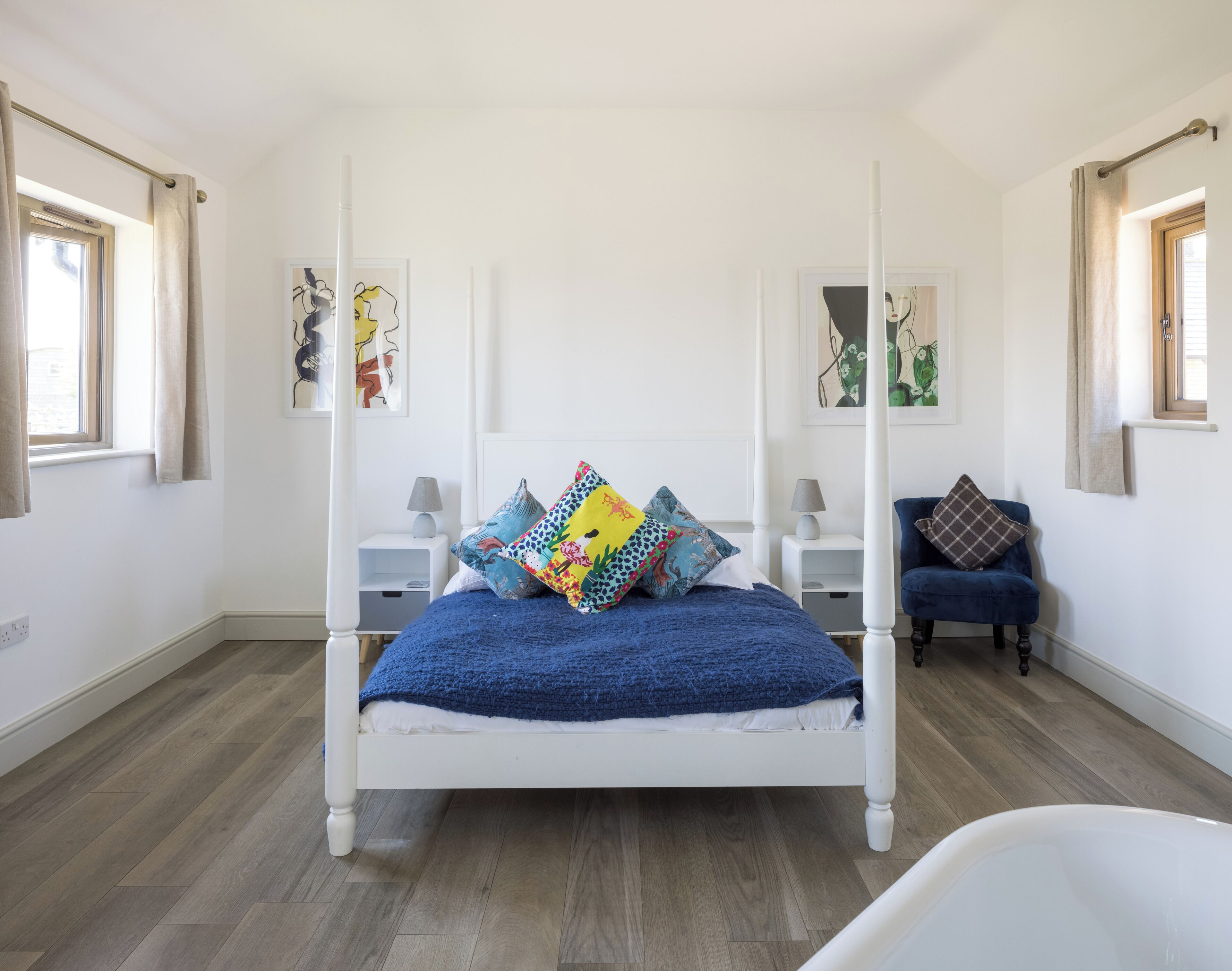 6 bedrooms, iron/ironing board, travel cot, WiFi