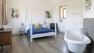 2 bedrooms, iron/ironing board, travel crib, WiFi