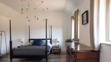 2 bedrooms, iron/ironing board, travel crib, WiFi