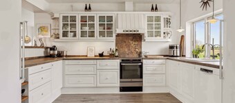 Sea and meadow views – space and calm