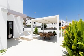 Outdoor dining - Urb Aloe, 3 bedroom townhouse (Nerja)