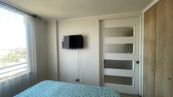 1 bedroom, iron/ironing board, travel crib, WiFi
