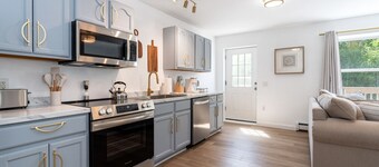 Elegant Escape near Bar Harbor/Acadia Park 8