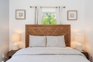 2 chambres, fer et planche à repasser, lit parapluie, Wi-Fi gratuit