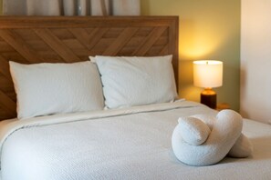 2 bedrooms, iron/ironing board, travel cot, free WiFi