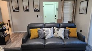 Interior - Cozy in Sooner Land (Norman)