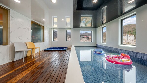 Kamar Basic, 2 kamar tidur (Room S201 (Special Kids Pool Villa)) | 1 kamar tidur dan Wi-Fi gratis
