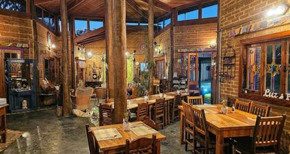 Pousada Dharma Luz e Paz