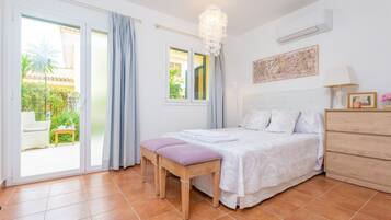 3 soverom, strykejern/-brett, wi-fi (inkludert) og sengetøy