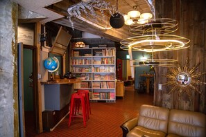 Lobby - noctarium: A Private Cinema Hotel (御殿場市)