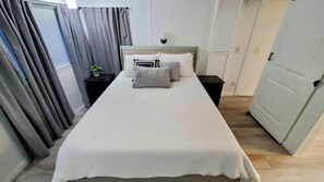 2 bedrooms, desk, free WiFi, bed sheets