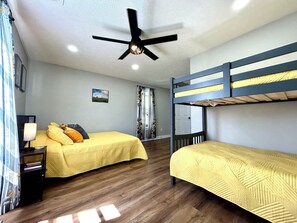 5 bedrooms, desk, iron/ironing board, free WiFi