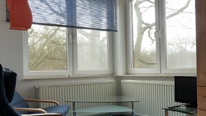 Uklassifisert bilde, 3 av 12, knapp