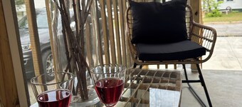 The Westfield - Cozy Downtown Greer Retreat