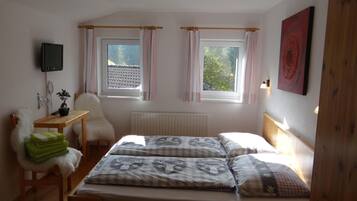 4 habitaciones, wifi gratis y ropa de cama