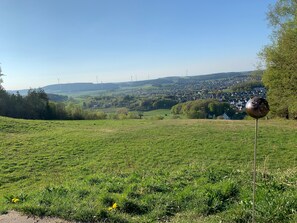 Property grounds - Ski Lodge of the Skiclub Brilon with Mountain Views and Shared Terrace (Brilon)