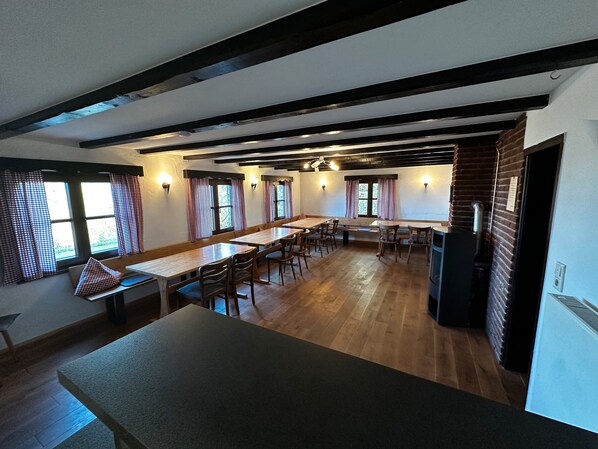 Dining - Apartment 'Brilon' with Mountain View and Shared Terrace (Brilon)