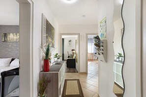 2 Schlafzimmer, Bügeleisen/Bügelbrett, kostenloses WLAN