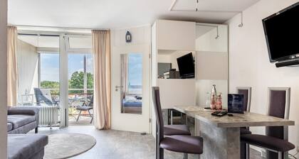 Apartment 'Meereszauber' with Lake View, Balcony and Wi-Fi