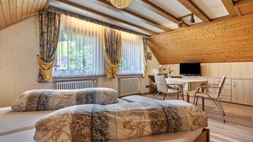 1 bedroom, iron/ironing board, free WiFi, bed sheets