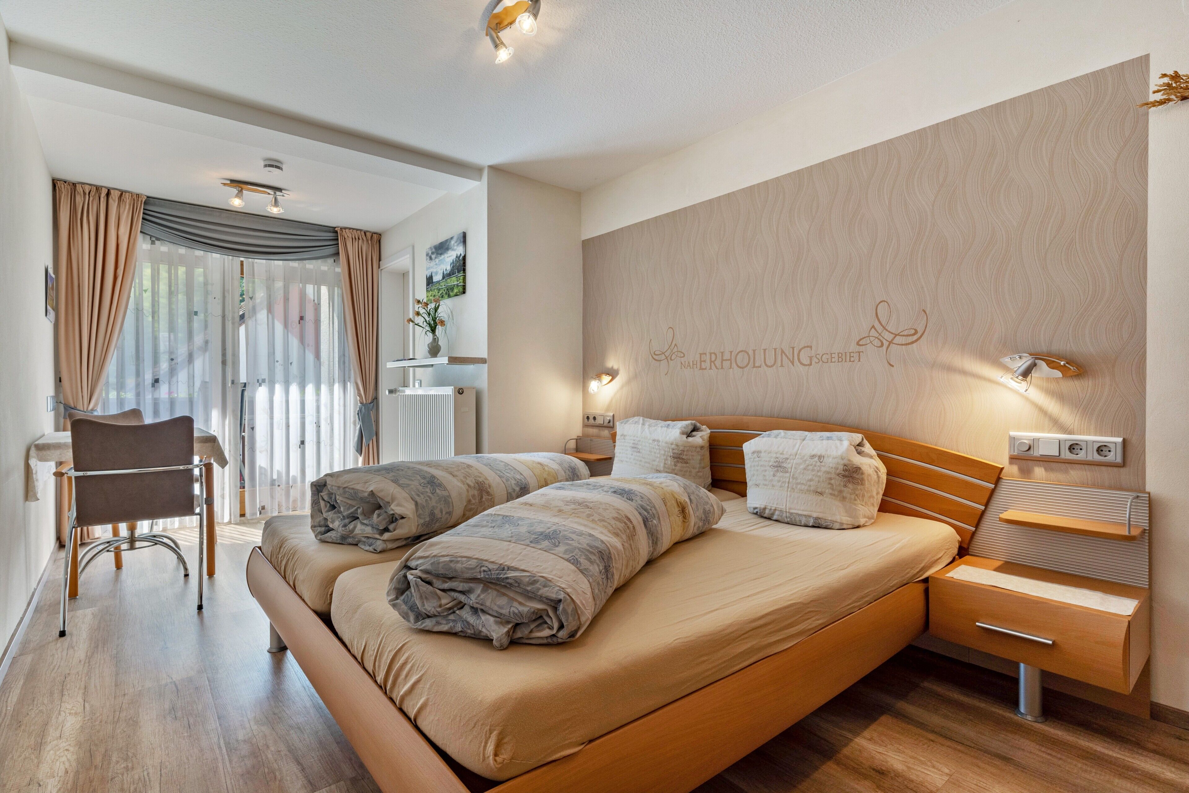 1 chambre, fer et planche à repasser, accès au Wi-Fi (inclus)