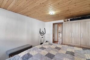 1 bedroom, free WiFi, bed sheets - Apartment 'Hagen' with Wi-Fi (Pfalzgrafenweiler)