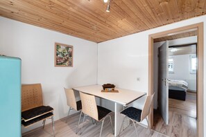 1 chambre, accès au Wi-Fi (inclus), literie fournie