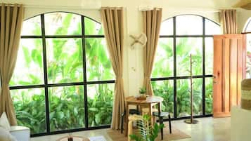 Comfort Villa, Garden View | Living area